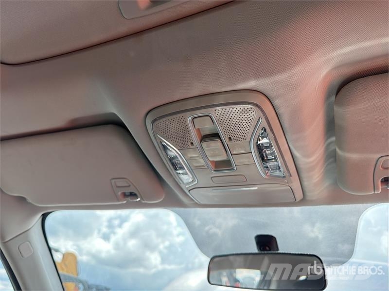 Dodge Journey Camioneta / SUV Kistehergépjárművek