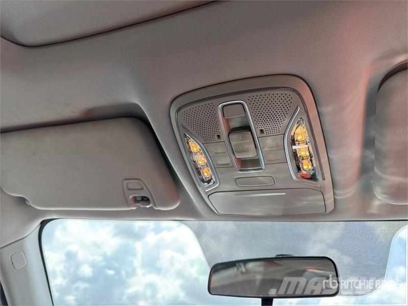 Dodge Journey Camioneta / SUV Kistehergépjárművek
