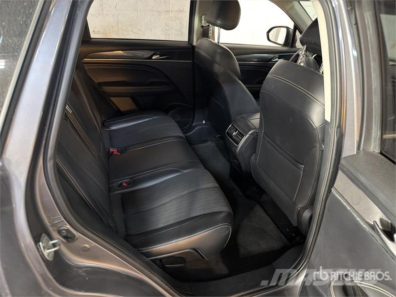 Dodge Journey Camioneta / SUV Automobili