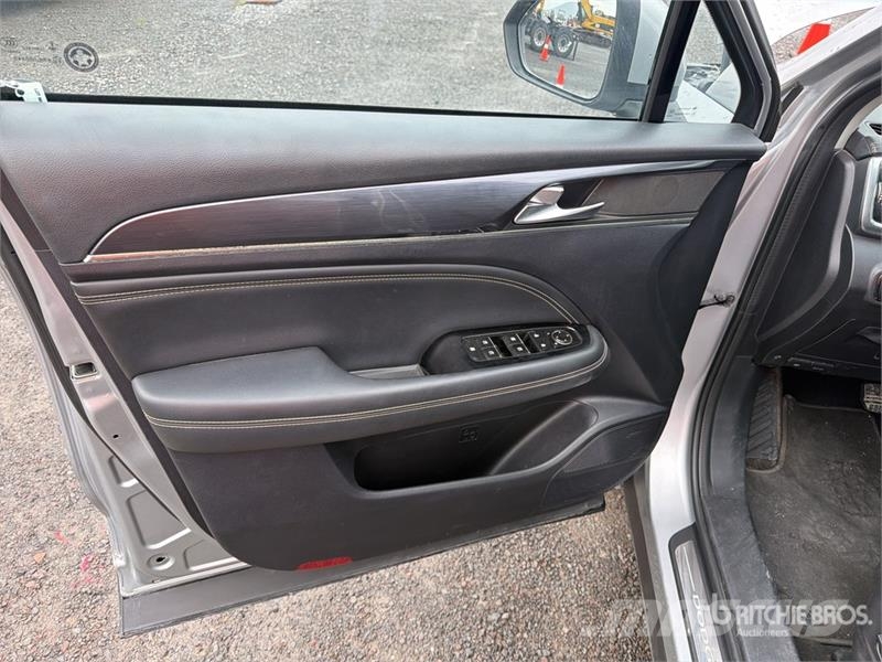 Dodge Journey Camioneta / SUV Коли