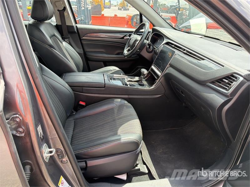 Dodge Journey Camioneta / SUV Kistehergépjárművek
