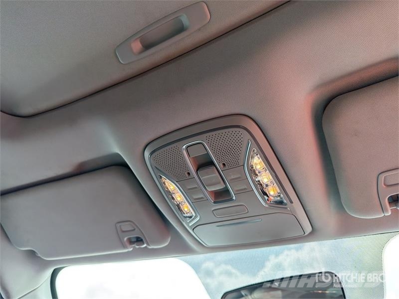 Dodge Journey Camioneta / SUV سيارات