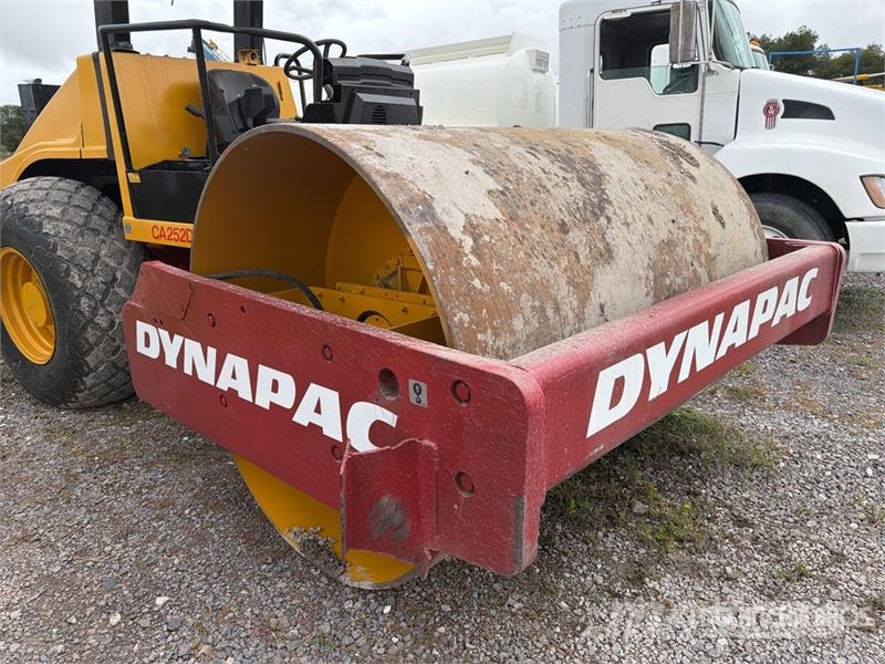 Dynapac CA252 Rodillos de un solo tambor