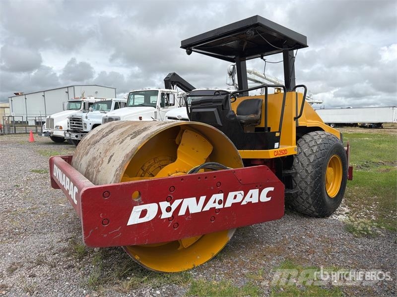 Dynapac CA252 Rodillos de un solo tambor