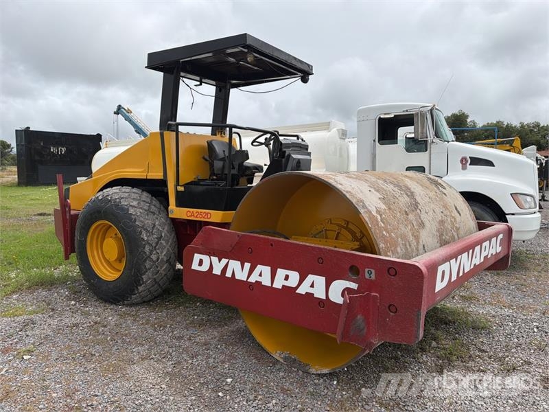 Dynapac CA252 Rodillos de un solo tambor