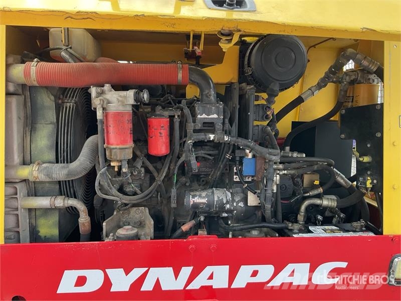Dynapac CP142 9 Wheel Rodillo Neumatico / Pneumatic Roller مداحل ذات إطارات هوائية