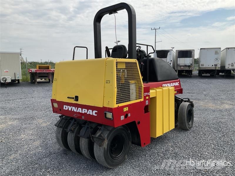 Dynapac CP142 9 Wheel Rodillo Neumatico / Pneumatic Roller مداحل ذات إطارات هوائية