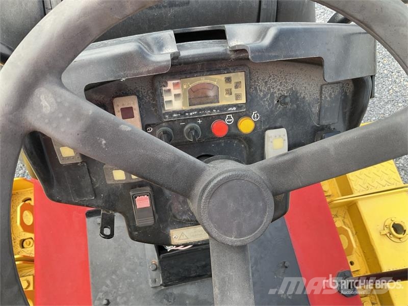 Dynapac CP142 9 Wheel Rodillo Neumatico / Pneumatic Roller مداحل ذات إطارات هوائية
