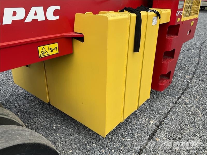 Dynapac CP142 9 Wheel Rodillo Neumatico / Pneumatic Roller مداحل ذات إطارات هوائية