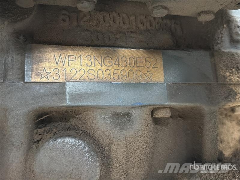  ELAM 430G CNG 6x4 Tractocamion con Dormitorio / T/ Vetopöytäautot