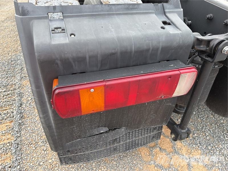  ELAM 430G CNG 6x4 Tractocamion con Dormitorio / T/ Vetopöytäautot