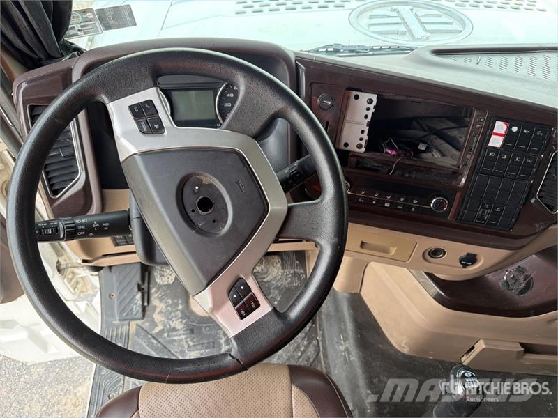 ELAM 430G CNG 6x4 Tractocamion con Dormitorio / T/ Vetopöytäautot