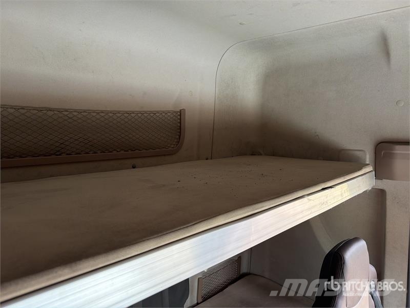  ELAM 430G CNG 6x4 Tractocamion con Dormitorio / T/ Vetopöytäautot