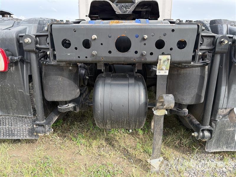  ELAM 430G CNG 6x4 Tractocamion con Dormitorio / T/ Vetopöytäautot