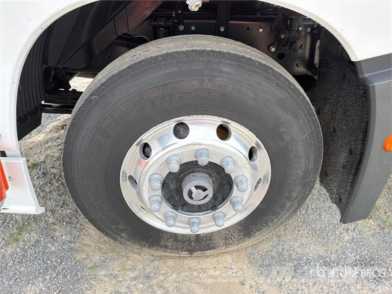  ELAM 430G CNG 6x4 Tractocamion con Dormitorio / T/ Vetopöytäautot