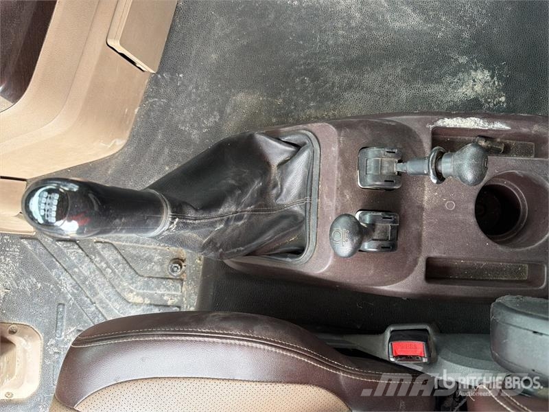  ELAM 430G CNG 6x4 Tractocamion con Dormitorio / T/ Vetopöytäautot