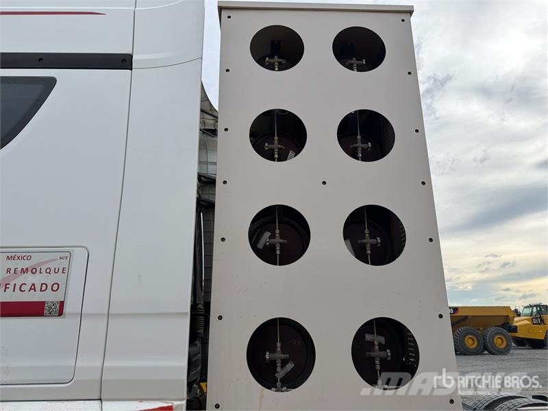  ELAM 430G CNG 6x4 Tractocamion con Dormitorio / T/ Vetopöytäautot
