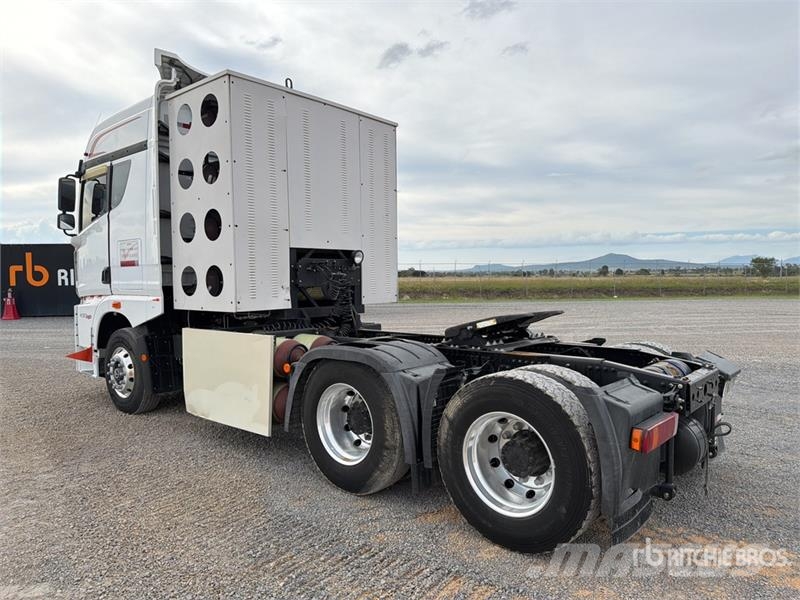  ELAM 430G CNG 6x4 Tractocamion con Dormitorio / T/ Vetopöytäautot