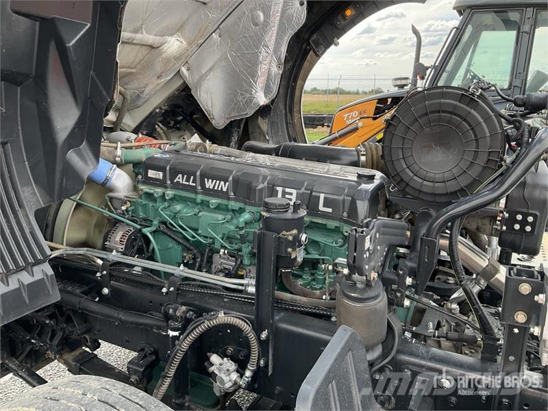 ELAM 550D 6x4 Tractocamion con Dormitorio / T/A Ca Vetopöytäautot