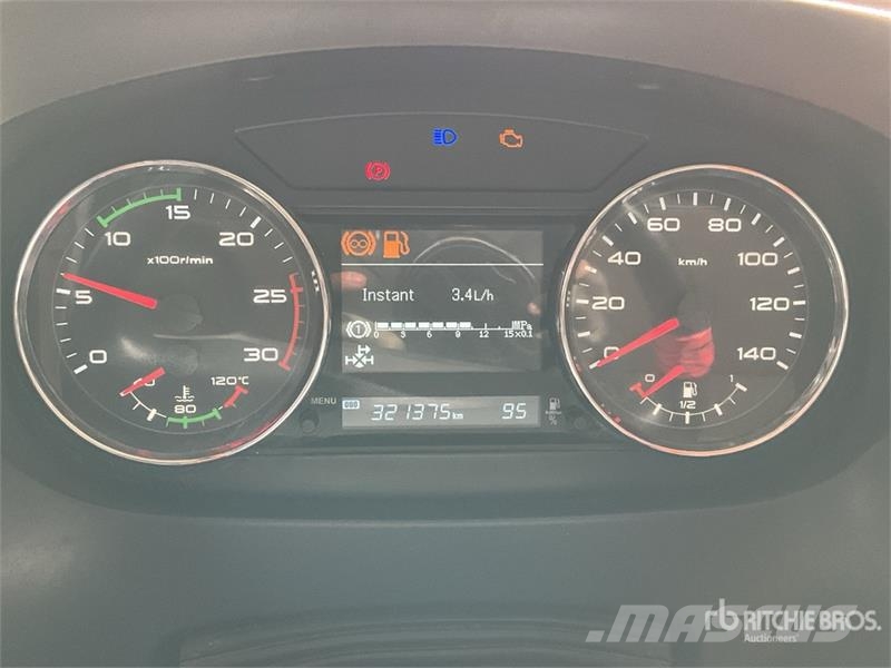 ELAM 550D 6x4 Tractocamion con Dormitorio / T/A Ca Vetopöytäautot