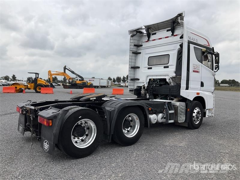 ELAM 550D 6x4 Tractocamion con Dormitorio / T/A Ca Vetopöytäautot