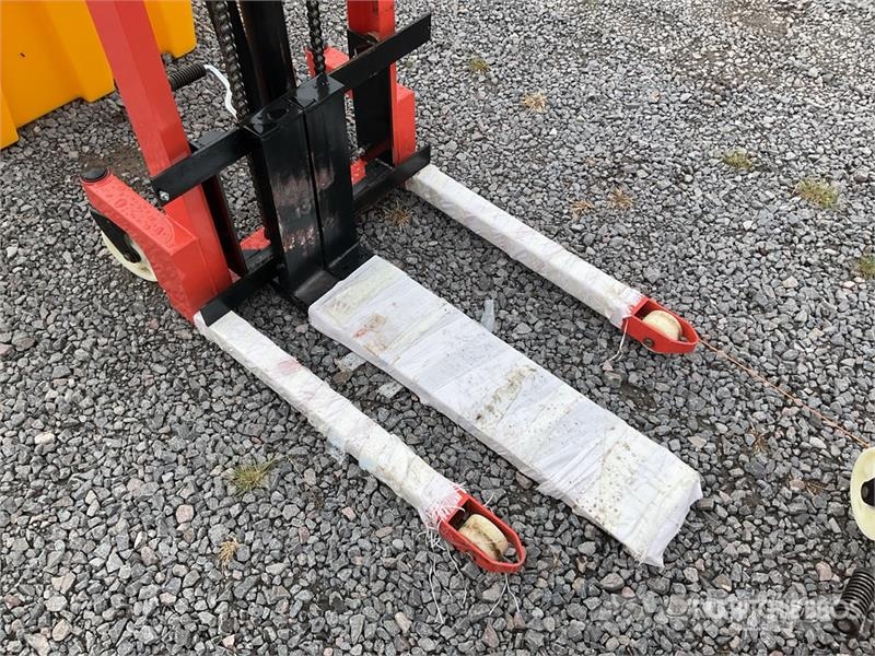 Energy 1T Apilador Manual (Sin Usar) / Manual Hydr Otros componentes