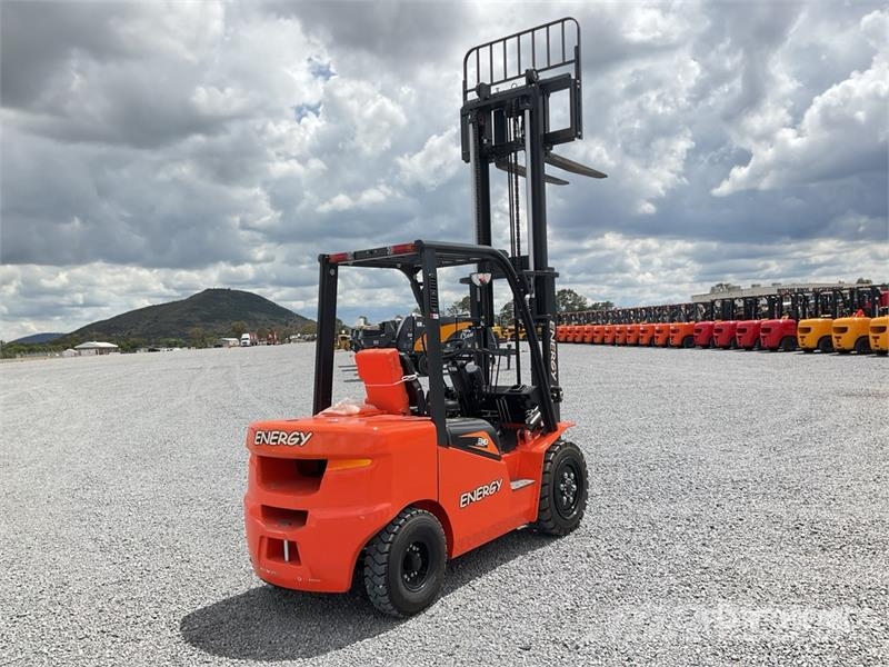  Energy CPCD30 6600 lb Montacargas (Sin Usar) / For Montacargas - otros