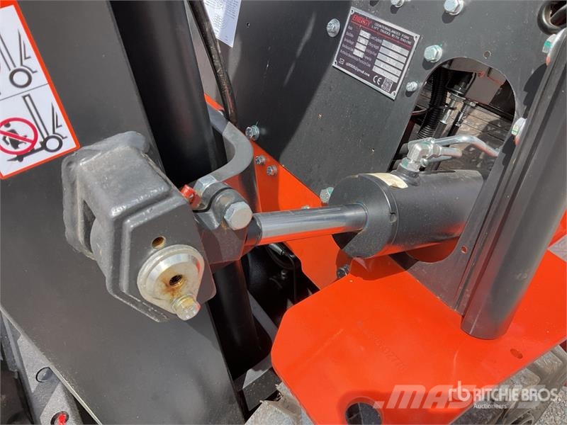  Energy CPCD35 7700 lb Pneumatic Tire Montacargas ( Targoncák-Egyéb