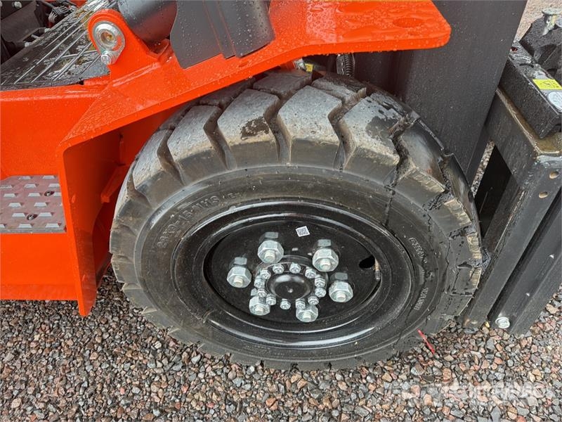  Energy CPCD35 7700 lb Pneumatic Tire Montacargas ( شاحنات ذات رافعات شوكية - أخرى