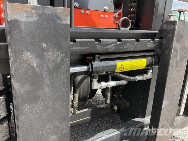  Energy CPCD35 7700 lb Pneumatic Tire Montacargas ( Targoncák-Egyéb