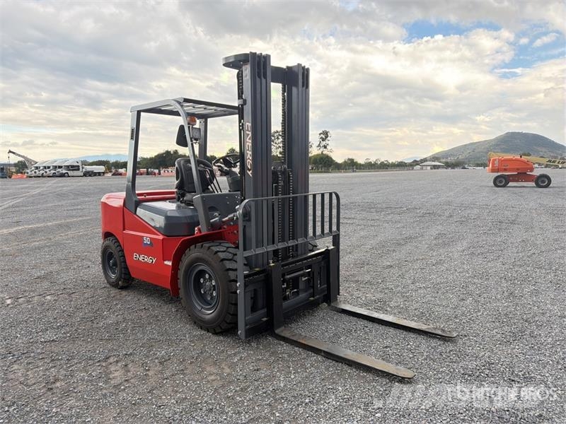 Energy CPCD50 11000 lb Pneumatic Tire Montacargas Інше