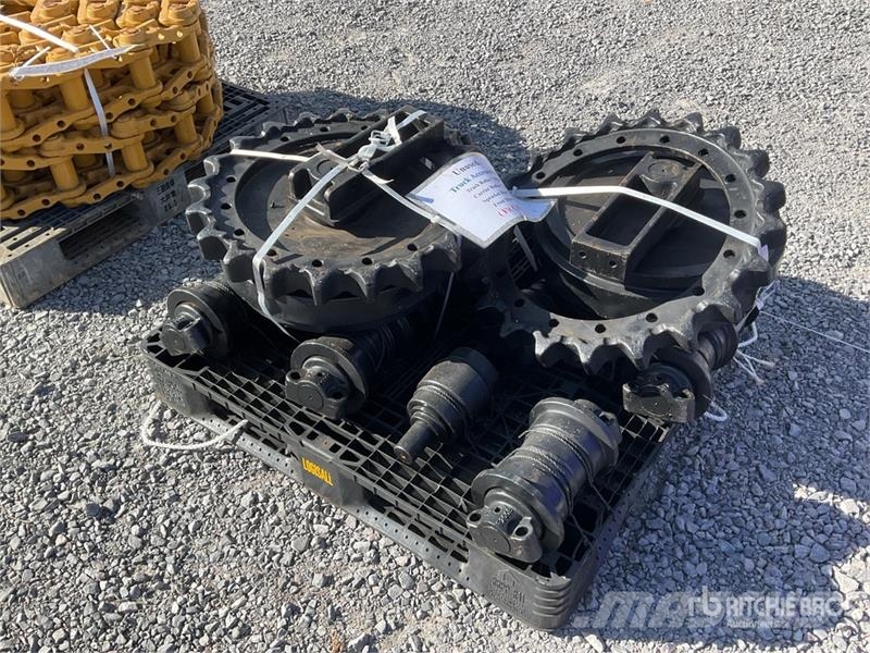  ETA-CAT320 Qty of Excavator Undercarriage (Unused) مكونات أخرى
