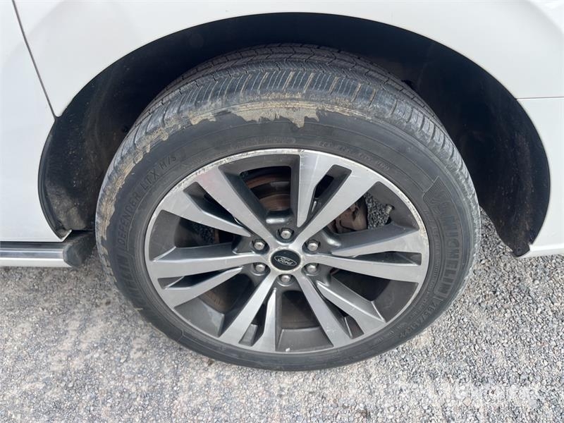 Ford Expedition Max 4WD Camioneta / SUV Auto's