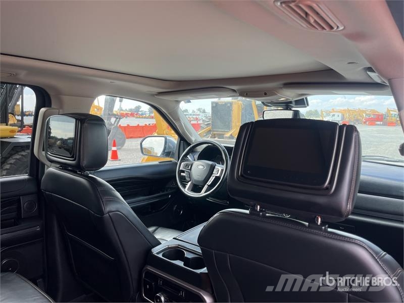 Ford Expedition Max 4WD Camioneta / SUV Auto's