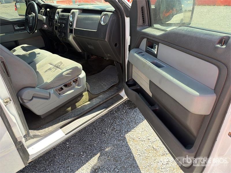Ford F-150 XLT Crew Cab Camioneta / Pickup Další