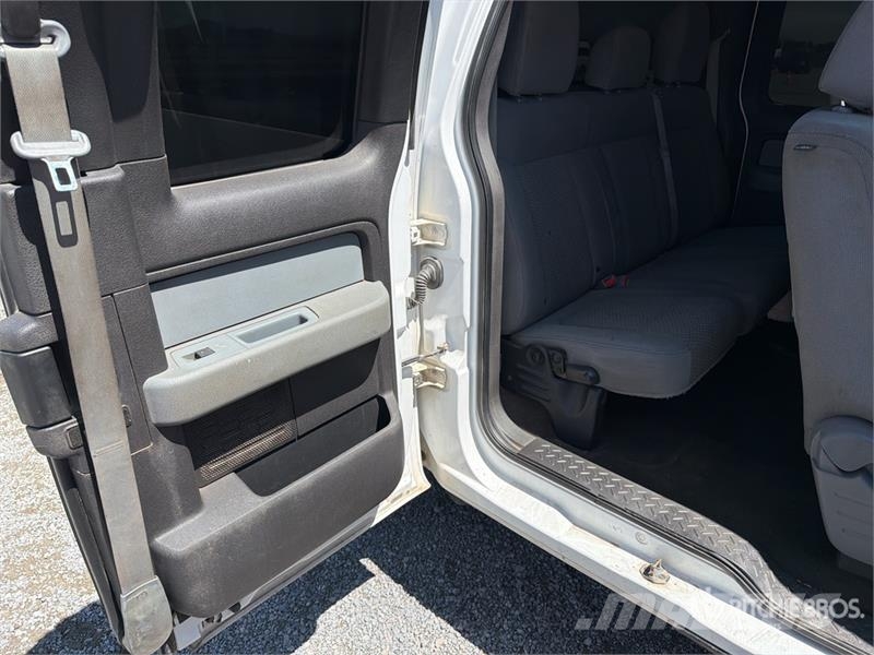 Ford F-150 XLT Crew Cab Camioneta / Pickup Další