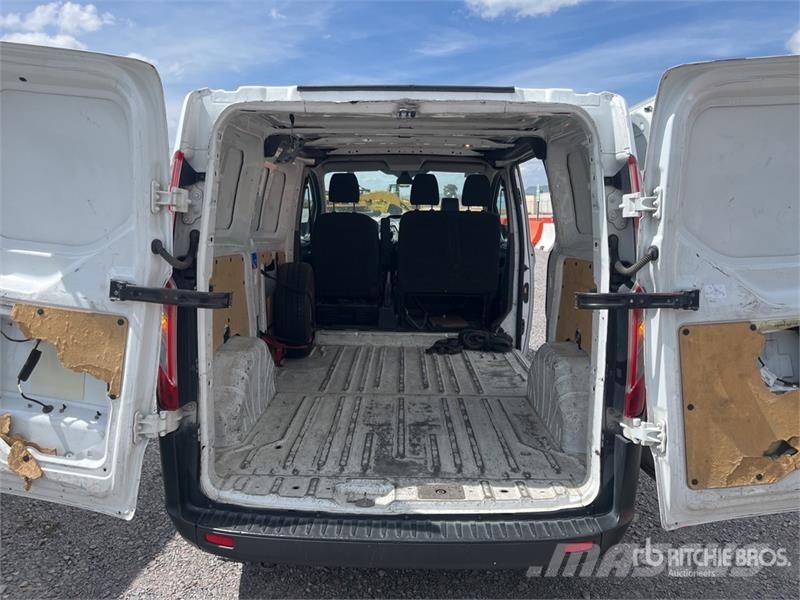 Ford Transit Camioneta con Caja Seca / Cargo Van Dostavna vozila / kombiji