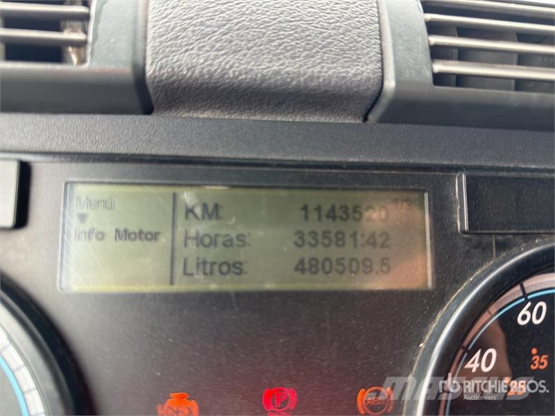 Freightliner 6x4 Tractocamion con Dormitorio / T/A Sleeper Truc Vilcēji