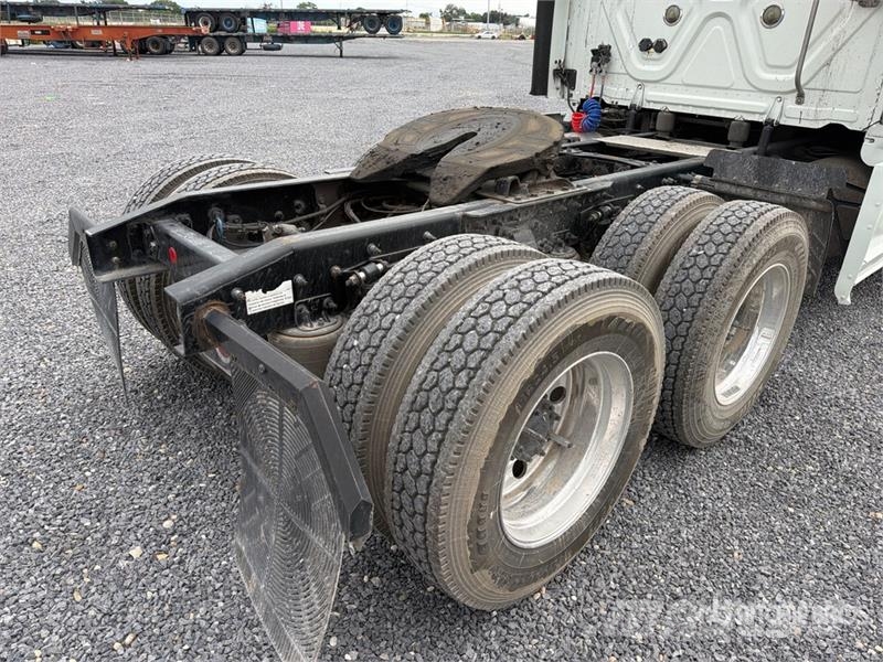 Freightliner Cascadia 125 曳引機組件