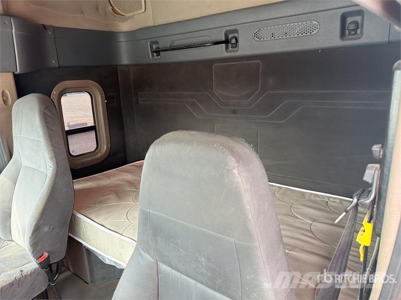 Freightliner Cascadia 125 曳引機組件