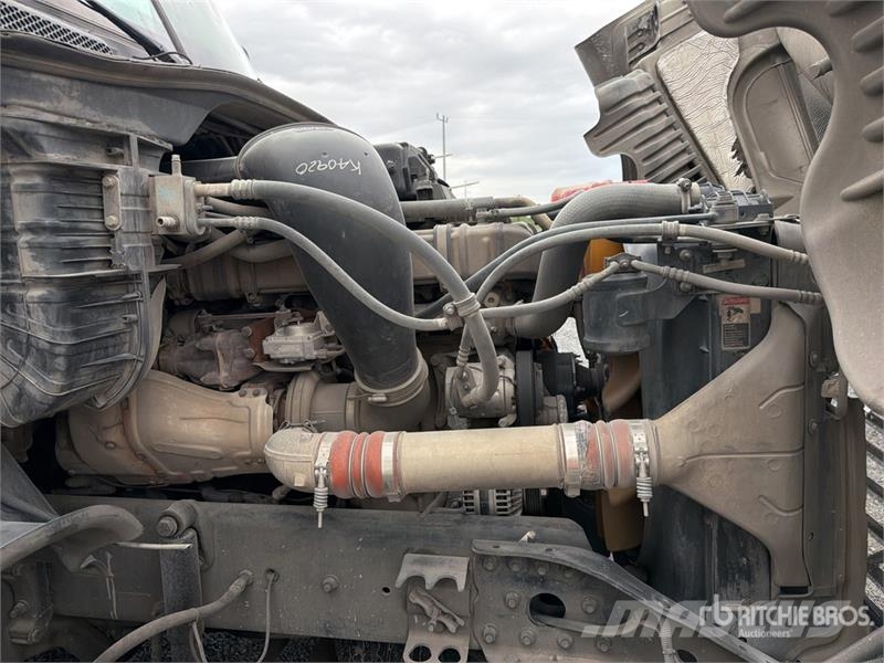 Freightliner Cascadia 125 曳引機組件