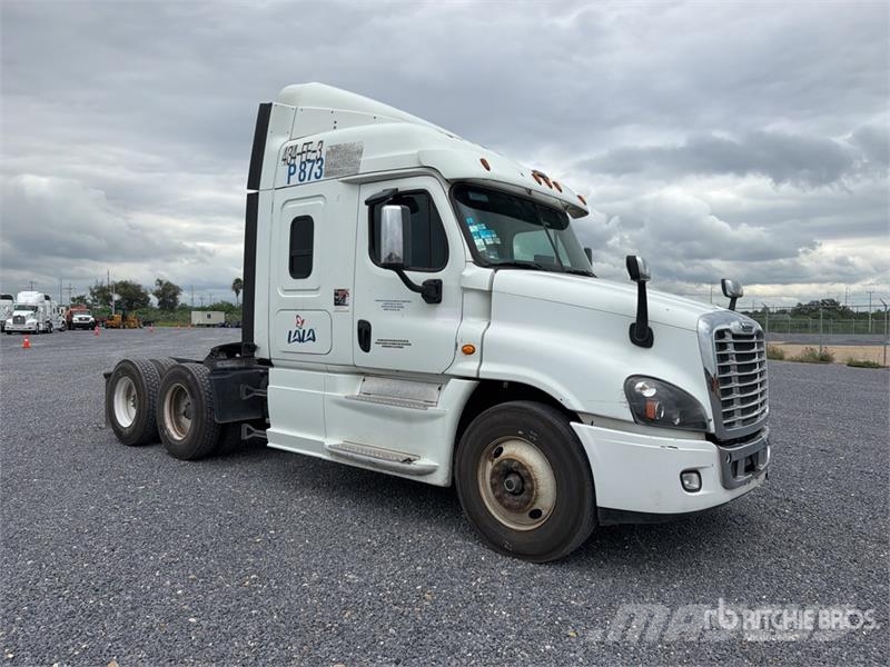 Freightliner Cascadia 125 曳引機組件