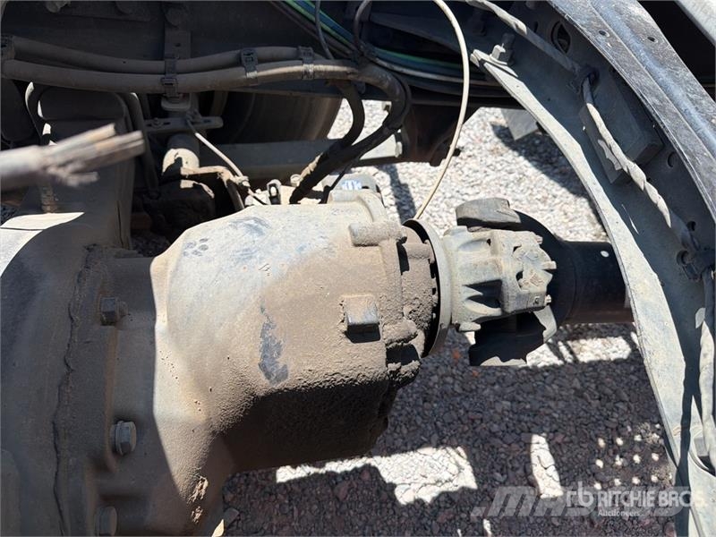 Freightliner Cascadia 126 6x4 Tractocamion con Dormitorio / T/A Tracteur routier