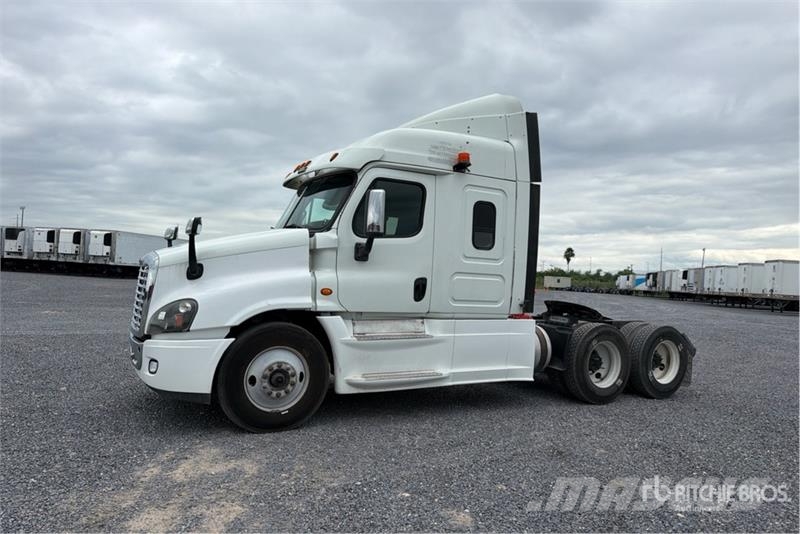 Freightliner Cascadia 125 曳引機組件