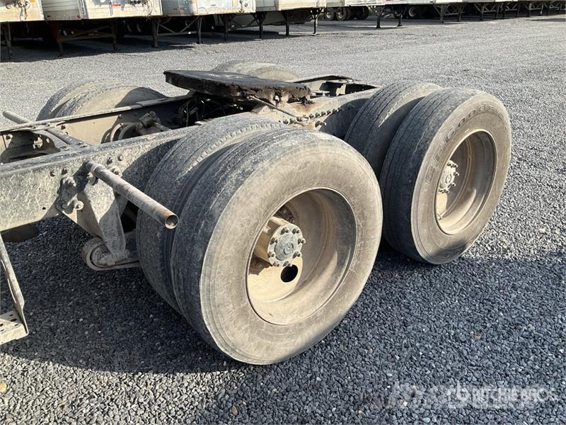Freightliner Cascadia 6x4 Tractocamion con Dormitorio / T/A Sle Cabezas tractoras