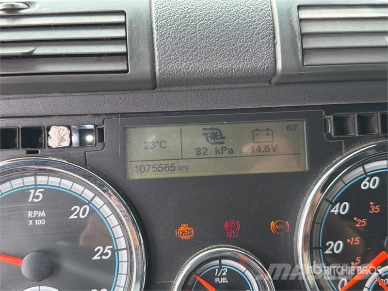 Freightliner Cascadia 125 6x4 Tractocamion con Dormitorio / T/A Sattelzugmaschinen