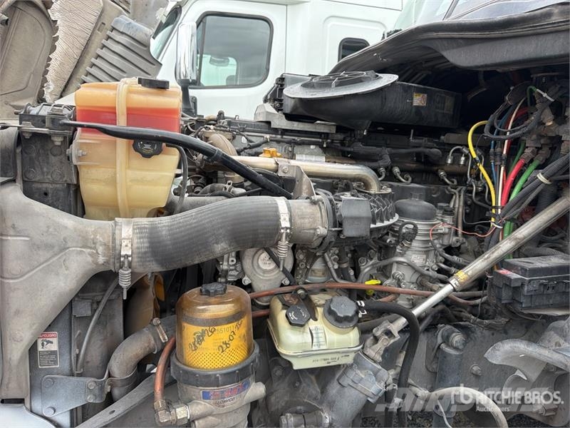 Freightliner Cascadia 125 曳引機組件