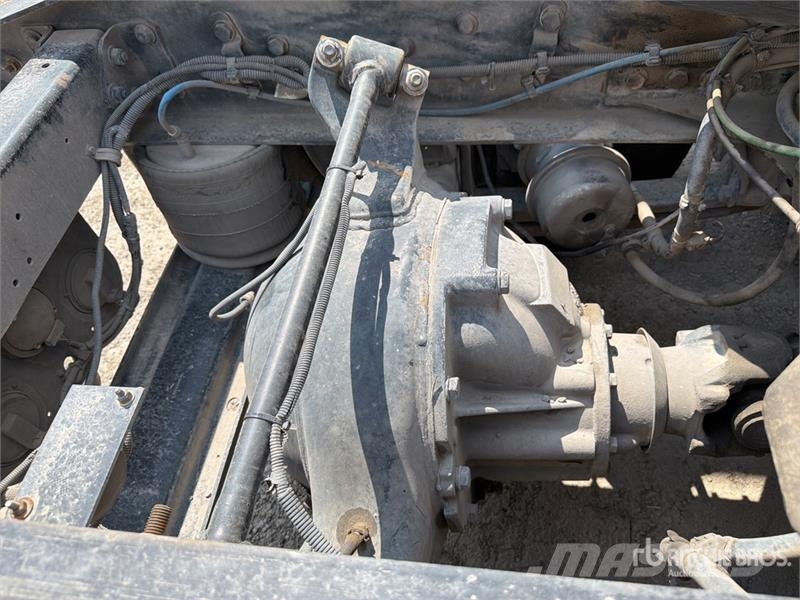 Freightliner Cascadia 125 6x4 Tractocamion con Dormitorio / T/A Cabezas tractoras