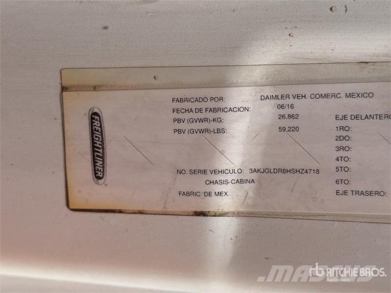 Freightliner Cascadia 125 6x4 Tractocamion con Dormitorio / T/A Влекачи