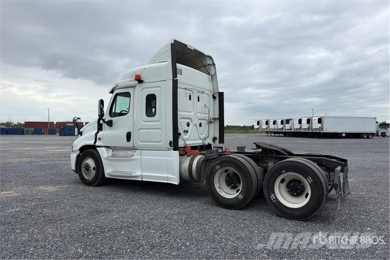 Freightliner Cascadia 125 曳引機組件